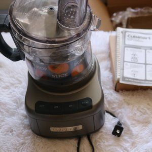 Cuisinart Elemental 8 Food Processor NEW